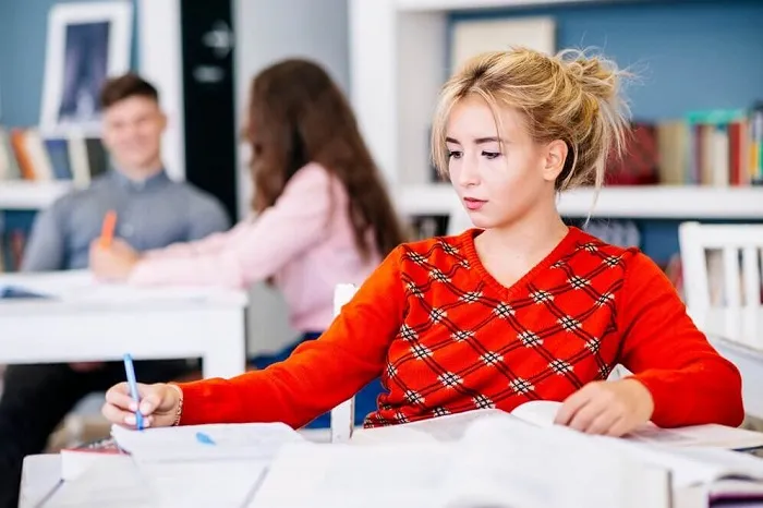 How to Analyze Case Studies in HND Assignments